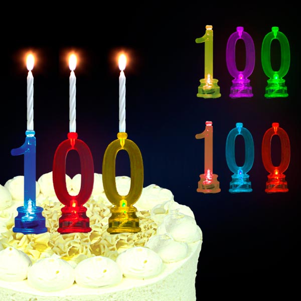 Blinkende Geburtstagszahl 100 mit Kerzen für das runde 100. Jubiläum