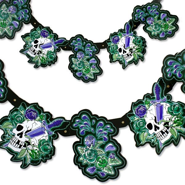 Skull Partykette mit grusligen Totenköpfen, 1,8m, ideal für Halloween